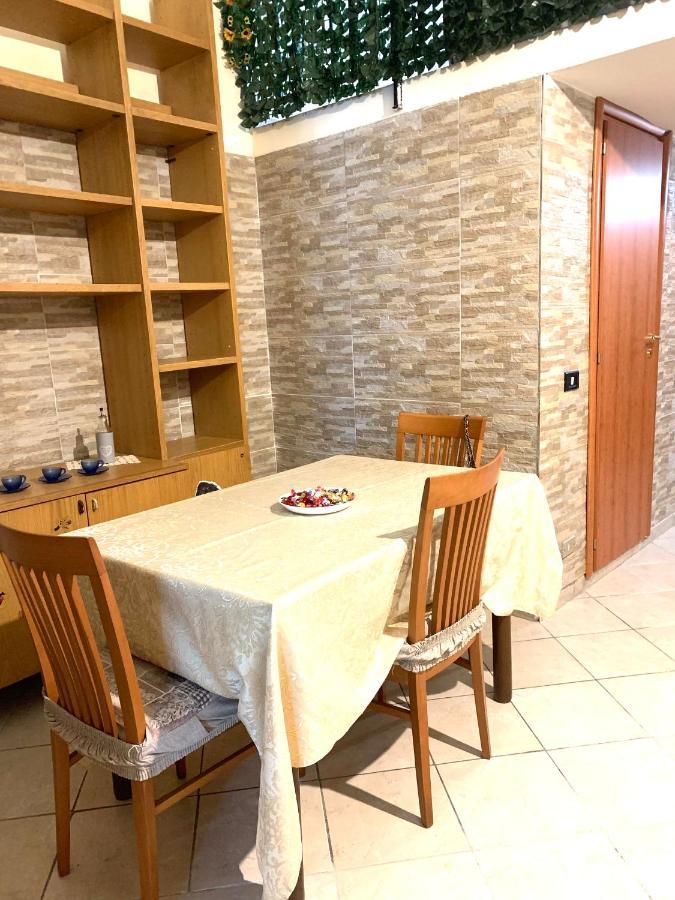 Appartement Holiday House San Biagio,41 à Naples Extérieur photo