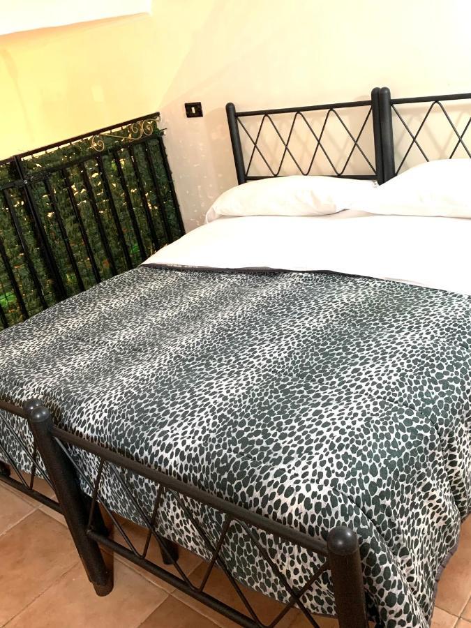 Appartement Holiday House San Biagio,41 à Naples Extérieur photo